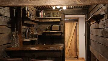 Chalet (4 Bedrooms) | Interior