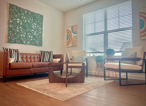 Workerfriendly,washer/dryer, Gym,pool, A+ Location