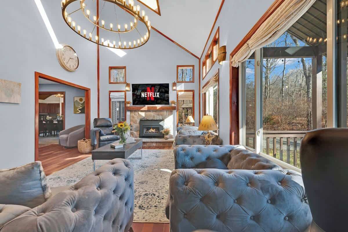 House (4 Bedrooms) | Interior