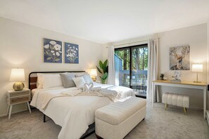 Interior - Marbella Lane-cozy Luxury Townhome Near Microsoft (Bellevue)