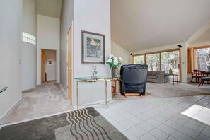 Interior - Rocky Mountain 4 (Bend)