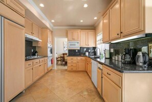 House (4 Bedrooms) | Interior - Marbella Lane - Captivating Home w Pool (Rowland Heights)