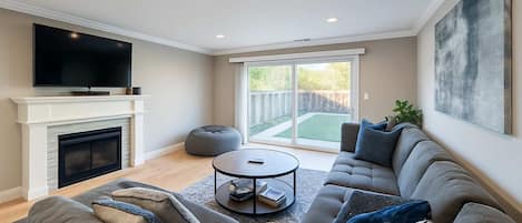 House (3 Bedrooms) | Front of property