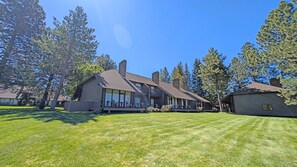 Interior - Mt Bachelor Retreat - 221 (Bend)