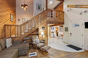 Interior - Sequoia 14 (Bend)
