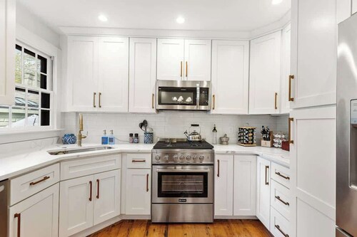 Regatta Suite at The Royce Refined Newport Charm