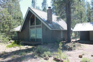 House (2 Bedrooms) | Interior - Lava Top 1 (Bend)