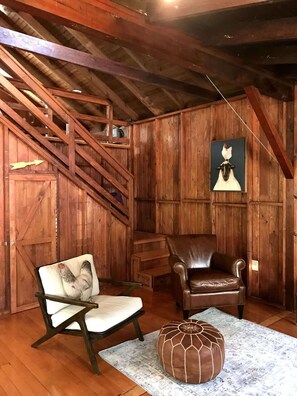 Interior - Woodside Cabin in Delaware Water Gap (Dingmans Ferry)