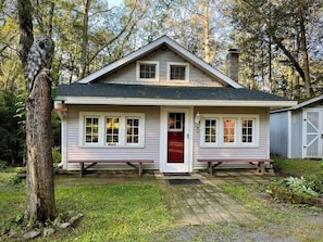 Interior - Woodside Cabin in Delaware Water Gap (Dingmans Ferry)