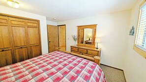 Interior - Pine Needle 2 (Bend)