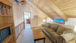 Interior - Pine Needle 2 (Bend)