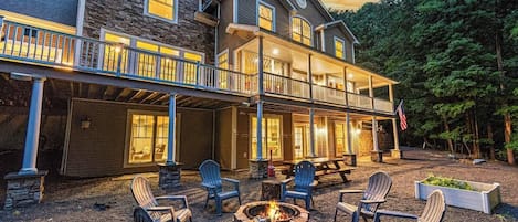 House (4 Bedrooms) | Front of property