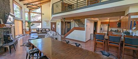 單棟房屋 (5 Bedrooms) | 內部