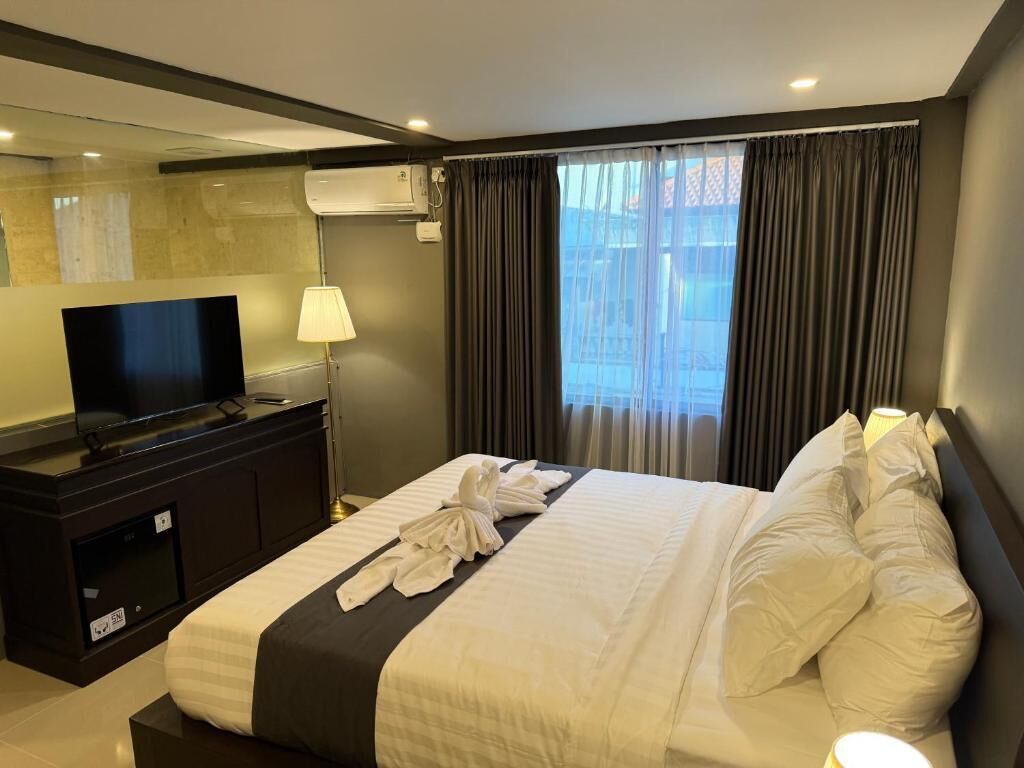 Superior Double Room, 1 Queen Bed, Non Smoking, Air conditioning | Free WiFi
