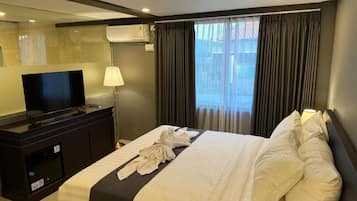 Superior Double Room, 1 Queen Bed, Non Smoking, Air conditioning | Free WiFi