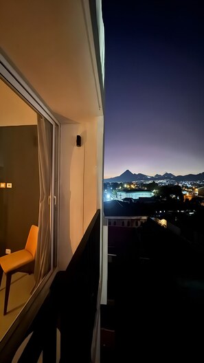 Property grounds - Fully Furnished 2‑Bedroom Apartment Near USAC. (Ciudad de Guatemala)