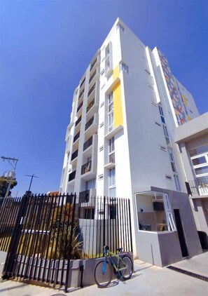 Exterior - Fully Furnished 2‑Bedroom Apartment Near USAC. (Ciudad de Guatemala)
