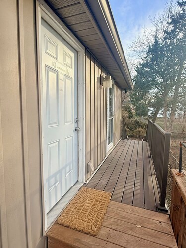 Cozy Guest Suite near Downtown Lee's Summit