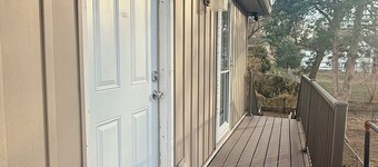 Cozy Guest Suite near Downtown Lee's Summit