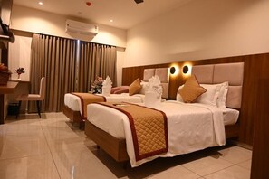 Double or Twin Room, City View - Good One Suites (Bengaluru)