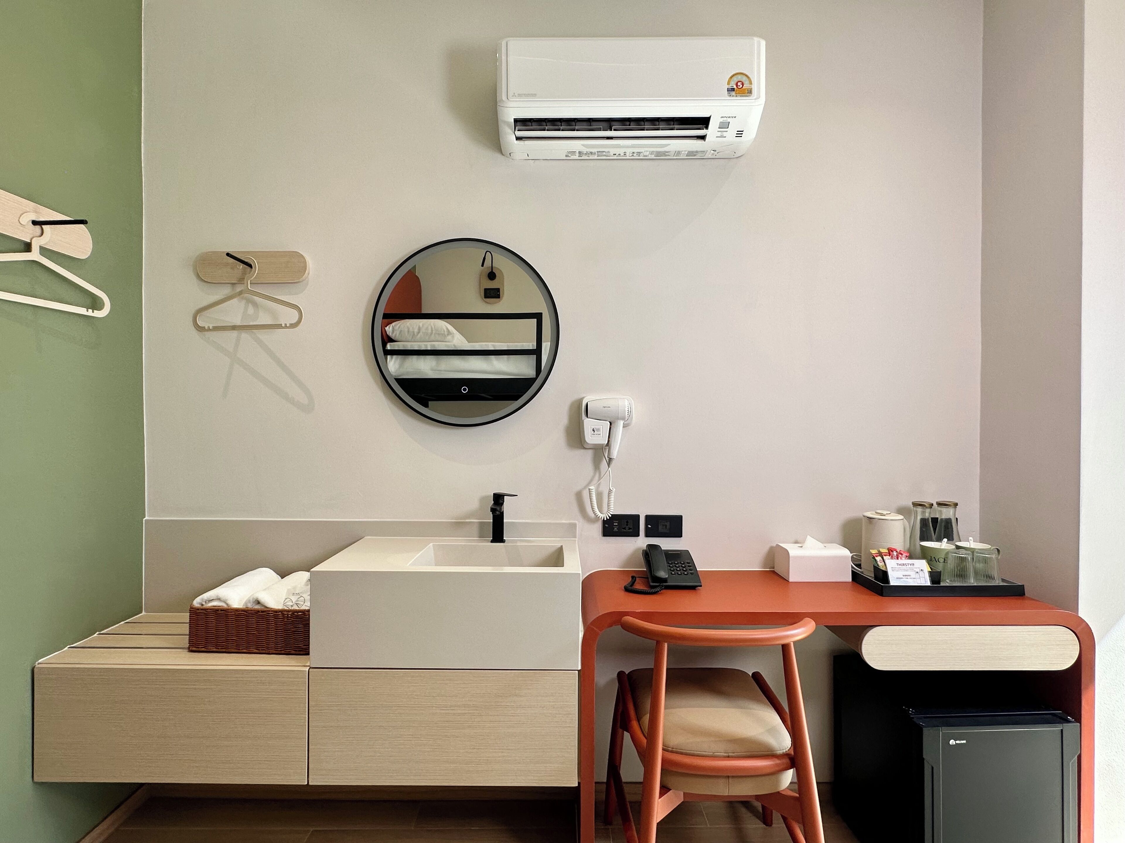 Economy Quadruple Room | Interior