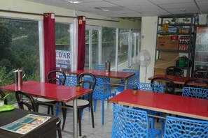 Deluxe Room | Dining - Kedar Chaukhamba Homestay (Jakholi)