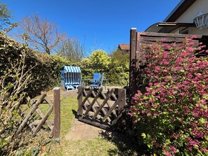 Property grounds - Ostsee Idylle AchterHus - Holiday home on Usedom for 2-4 pers only 800m to the beach (Zempin)