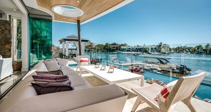 Luxury Ghost Estate on the Noosa Sound