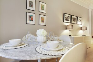 基础公寓 | 用餐