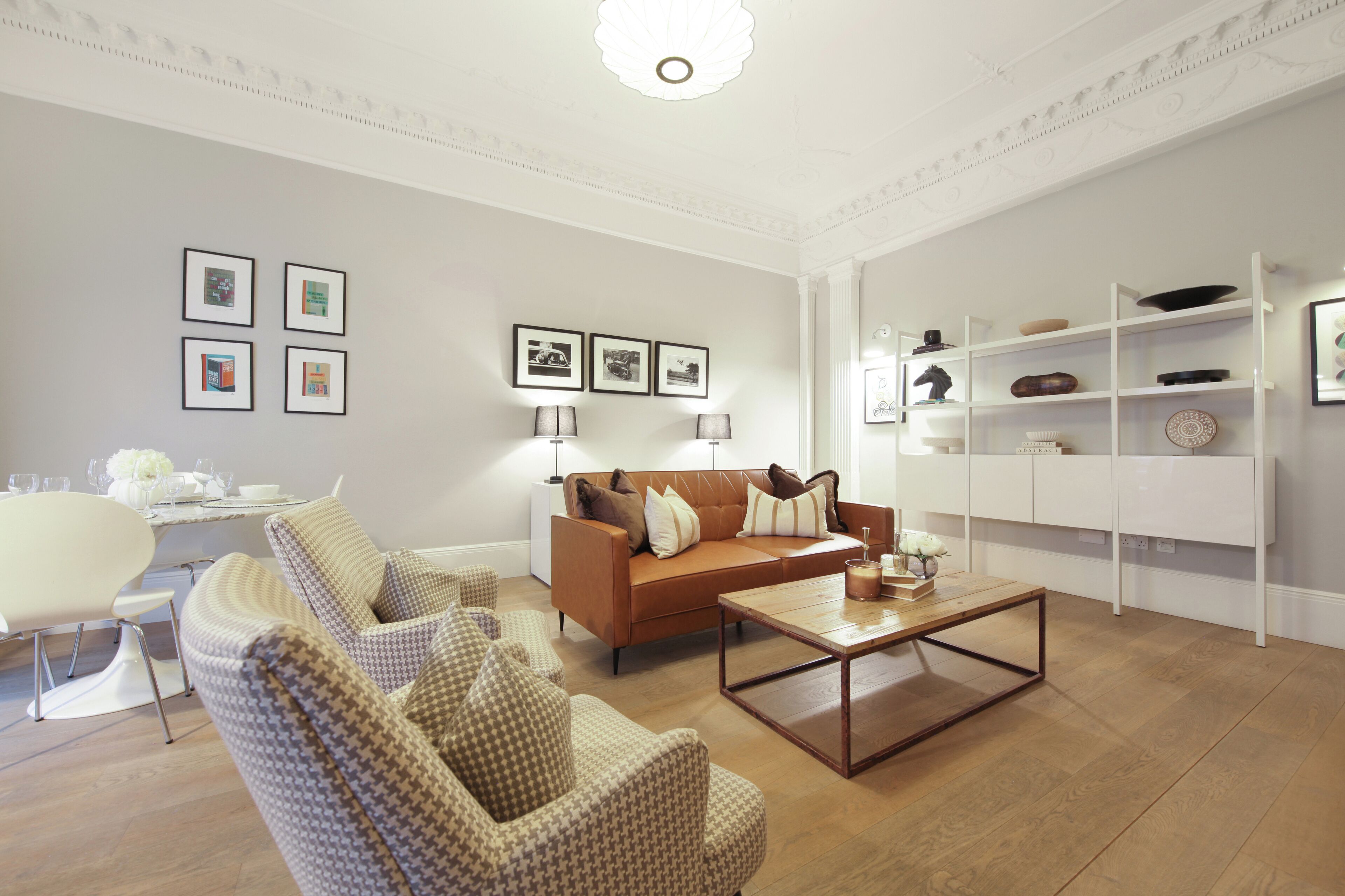 Basic Apartment | Living area