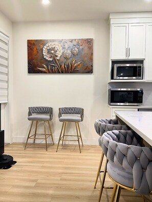 Interior - Luxury 4BR Home Bear Mountain | Victoria Sleeps 8+ (Langford)