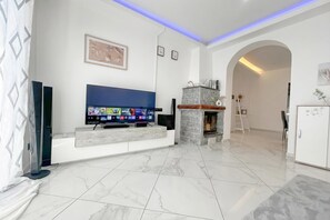 Apartament familiar, diversos dormitoris, al costat de la muntanya (Cianta) | Interior
