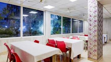 House | Dining