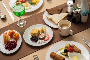 Frokostbuffé er inkludert hver dag