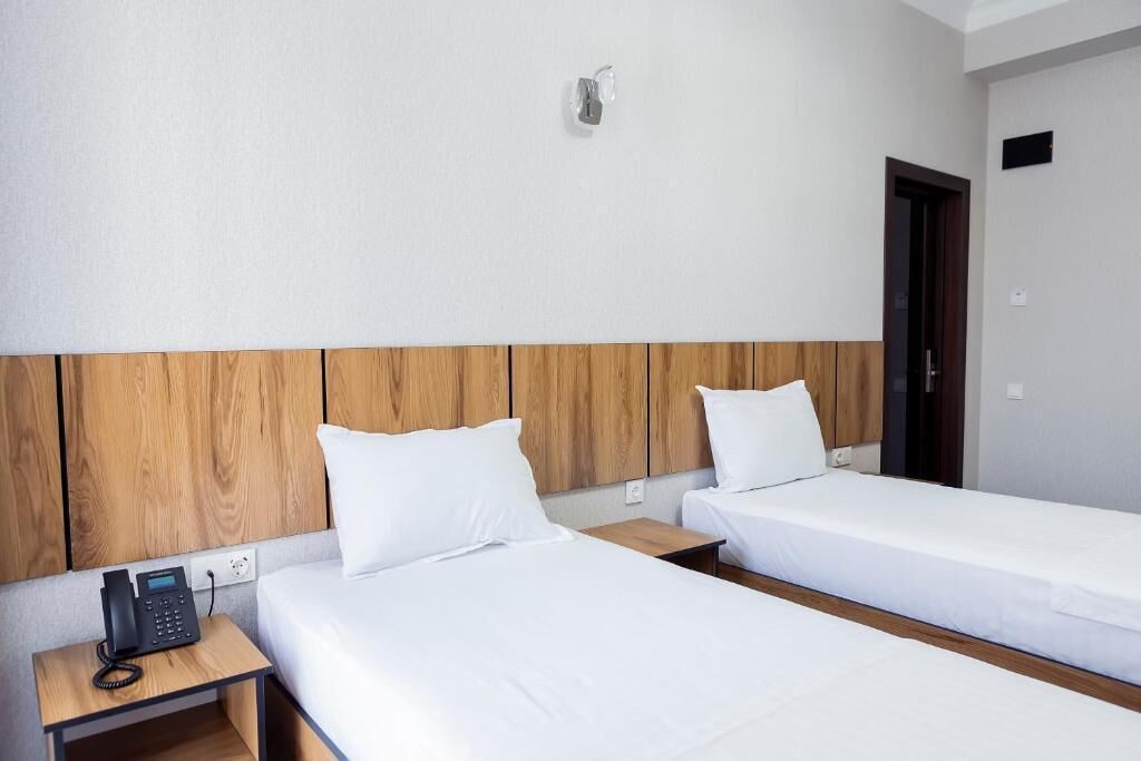 Twin Room | Free WiFi