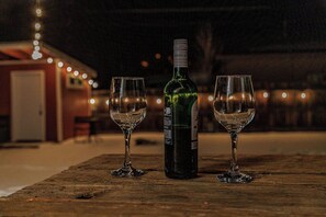 Bar (on property) - Flagstaff Home Near NAU with Easy Access to Snowbowl, Grand Canyon, and Downtown (Flagstaff)