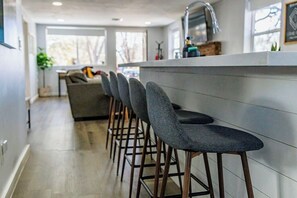 Bar (on property) - Flagstaff Home Near NAU with Easy Access to Snowbowl, Grand Canyon, and Downtown (Flagstaff)