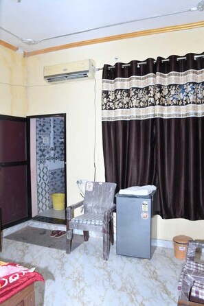 Quarto luxo, ar-condicionado | Wi-Fi de cortesia