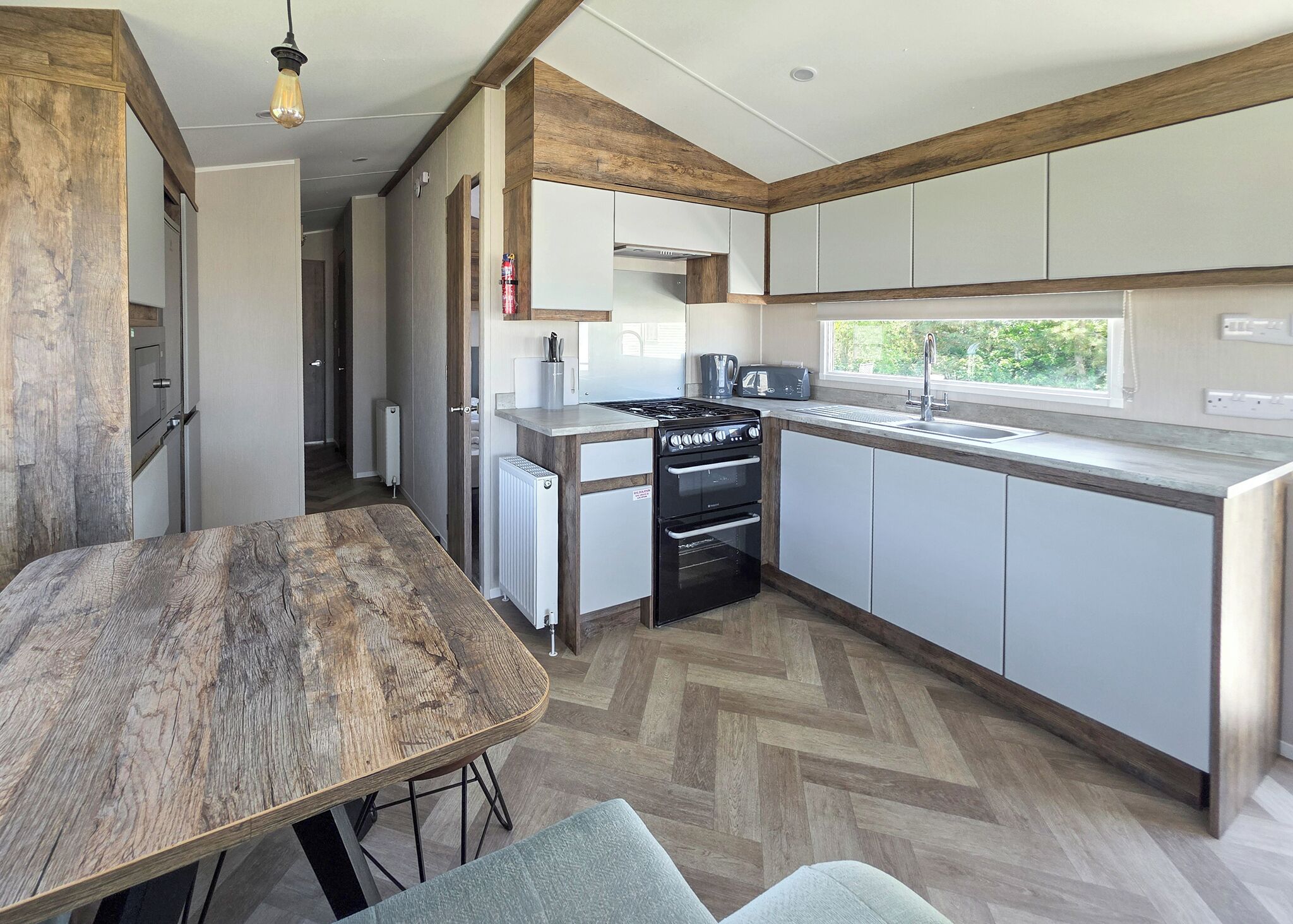 Fridge, oven, stovetop, toaster