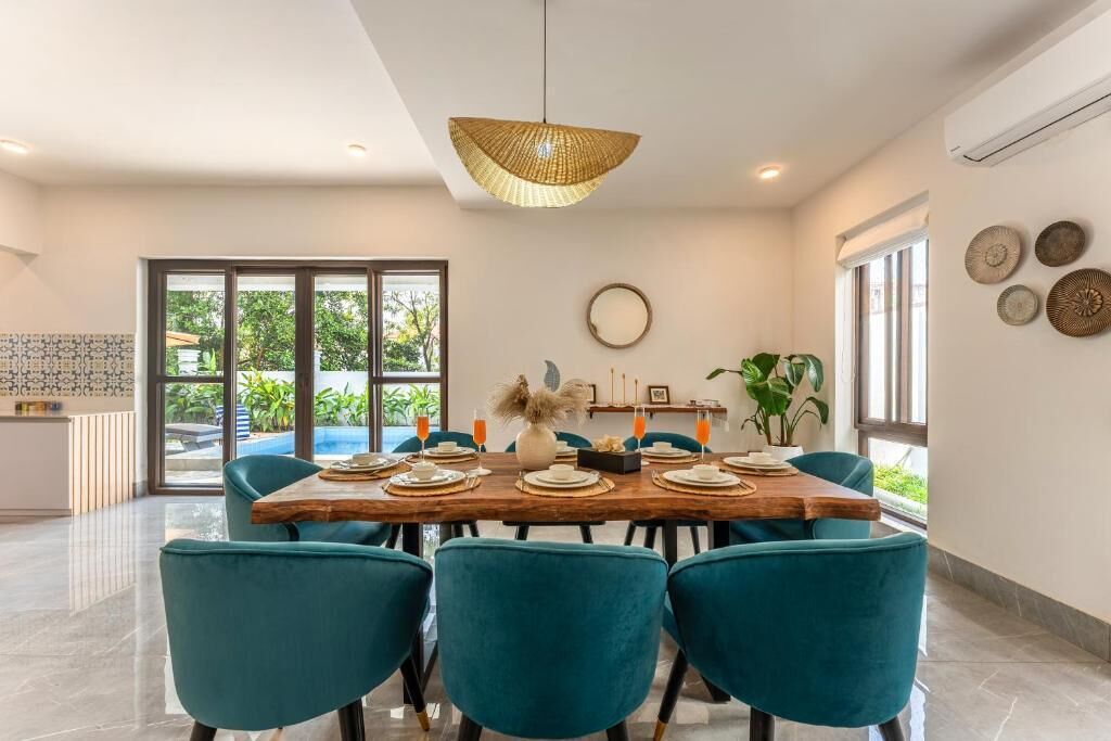 Deluxe Villa, Balcony | Dining