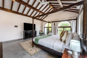 Bàn ủi/dụng cụ ủi quần áo, truy cập Internet không dây miễn phí 