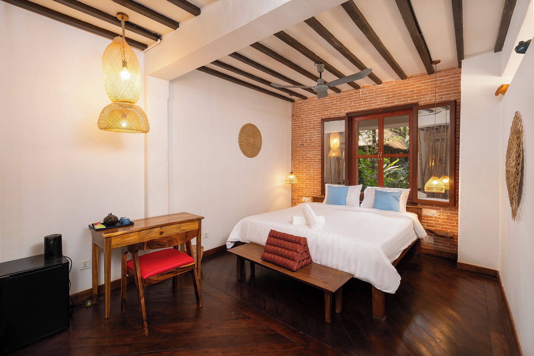 Comfort Suite, Garden View