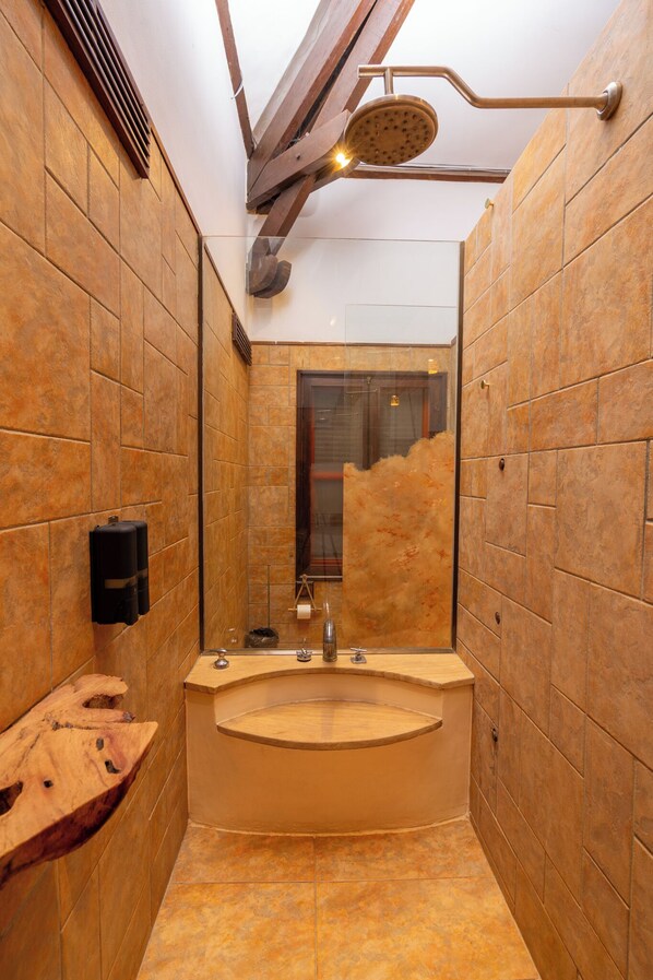 Attico Deluxe, balcone, vista giardino