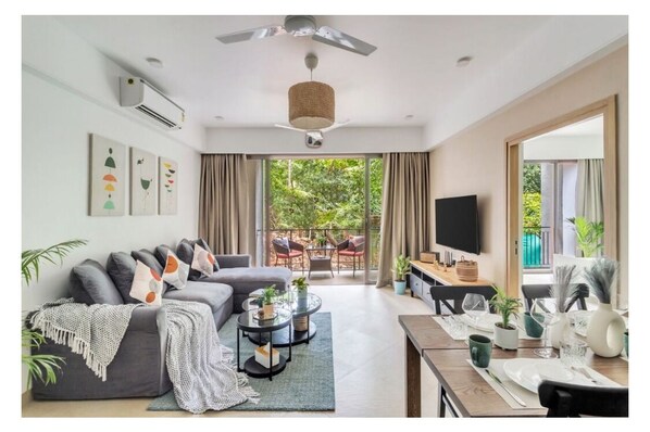 Lobby sitting area - Aeris by Dia Hotels And Homes (Candolim)