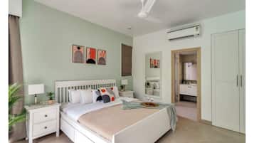 Apartamento | Edredones de plumas, wifi gratis, ropa de cama