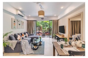 32-inch Smart TV with digital channels - Aeris by Dia Hotels And Homes (Candolim)