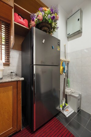 Interior - A cozy classic‑style family home just minutes from BTS Phra Khanong. (Krung Thep Maha Nakhon)