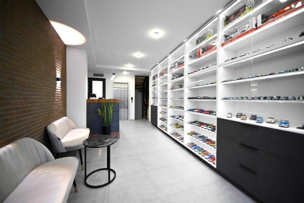 London Hotel - Yerevan