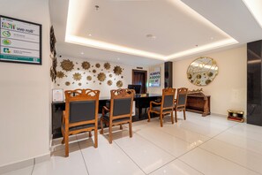 Reception - Treebo Premium Silva Lux Resort (Sulthan Bathery)