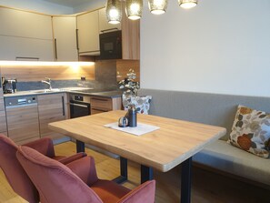 Private kitchen - Guesthouse Zedlacherhof - in the middle of the impressive Hohe Tauern National Park (Matrei in Osttirol)